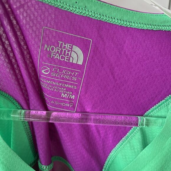 The North Face Flight Series Surreal Green V Neck SS Shirt medium - Picture 4 of 11